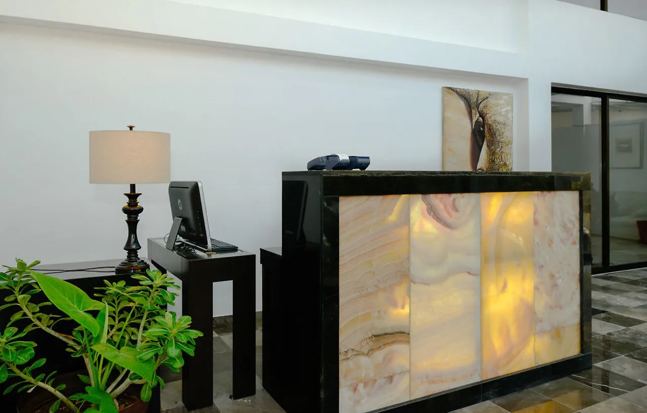 Encantada Condo Playa del Carmen 3*,